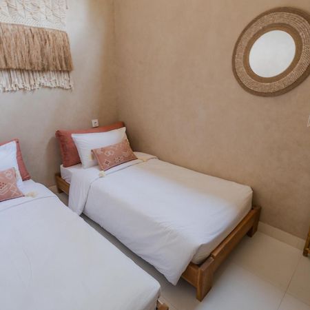 Gili Boho Villas - Aesthetic Private Pool Villas กีลีตราวางัน ภายนอก รูปภาพ