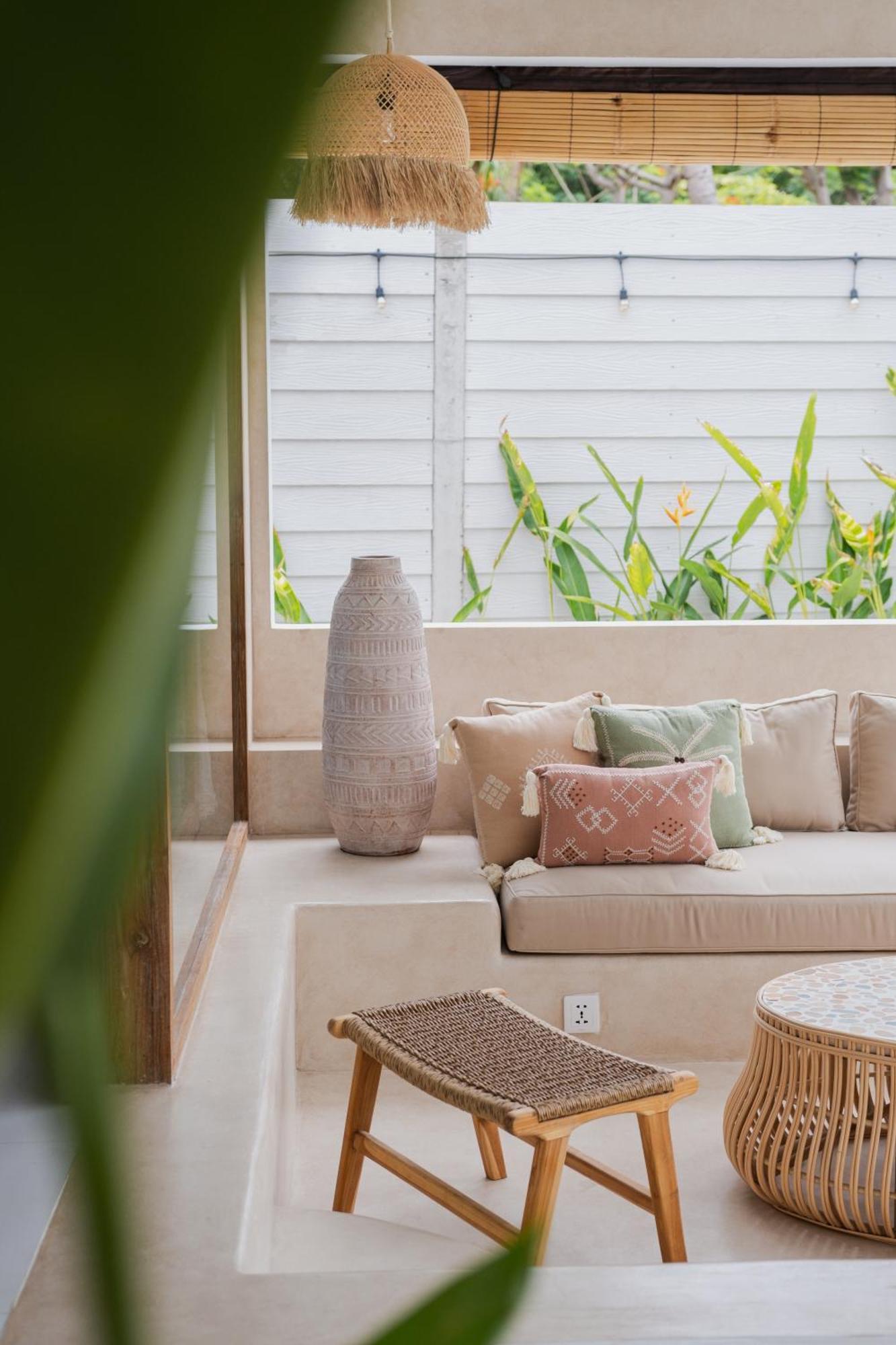 Gili Boho Villas - Aesthetic Private Pool Villas กีลีตราวางัน ภายนอก รูปภาพ
