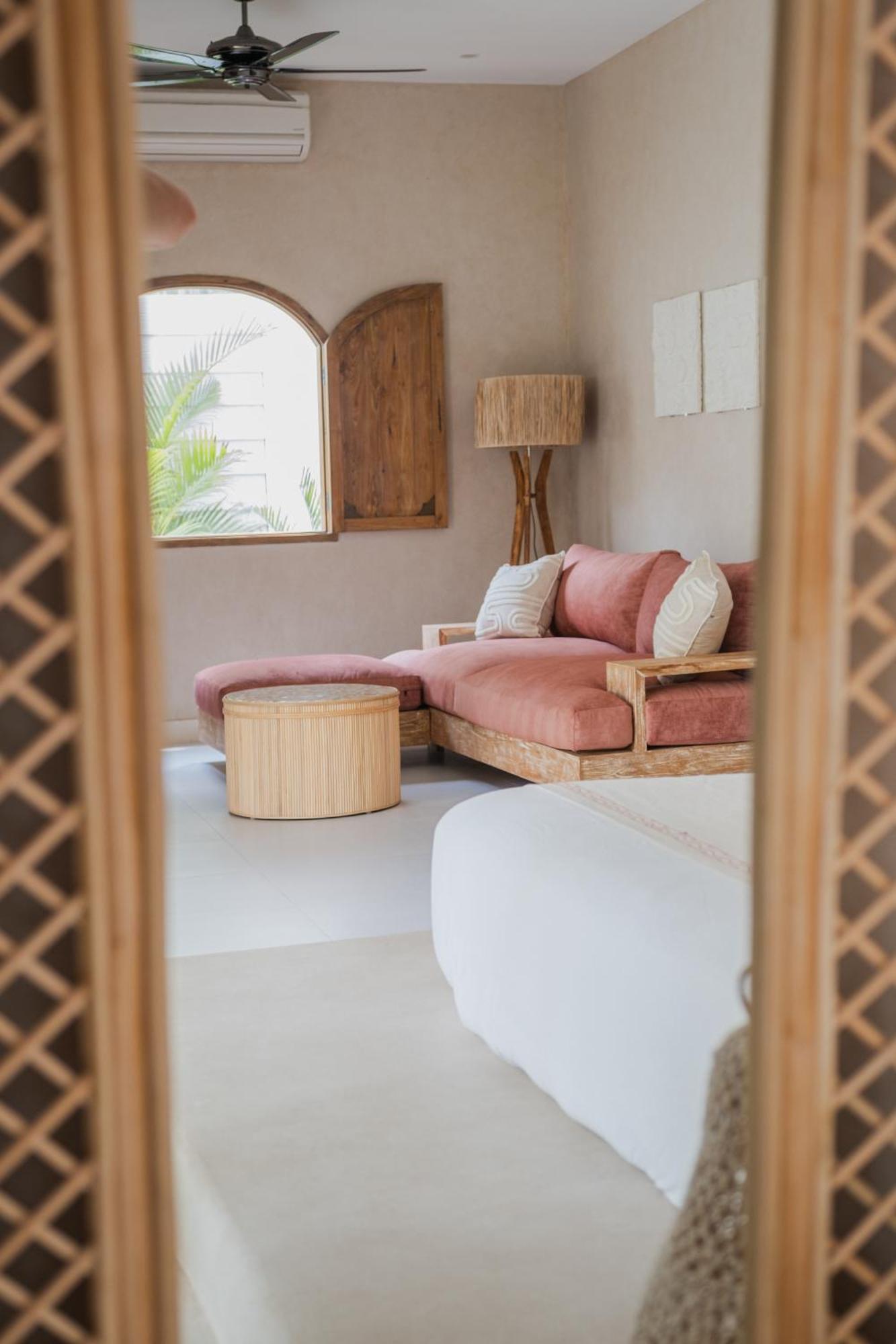 Gili Boho Villas - Aesthetic Private Pool Villas กีลีตราวางัน ภายนอก รูปภาพ