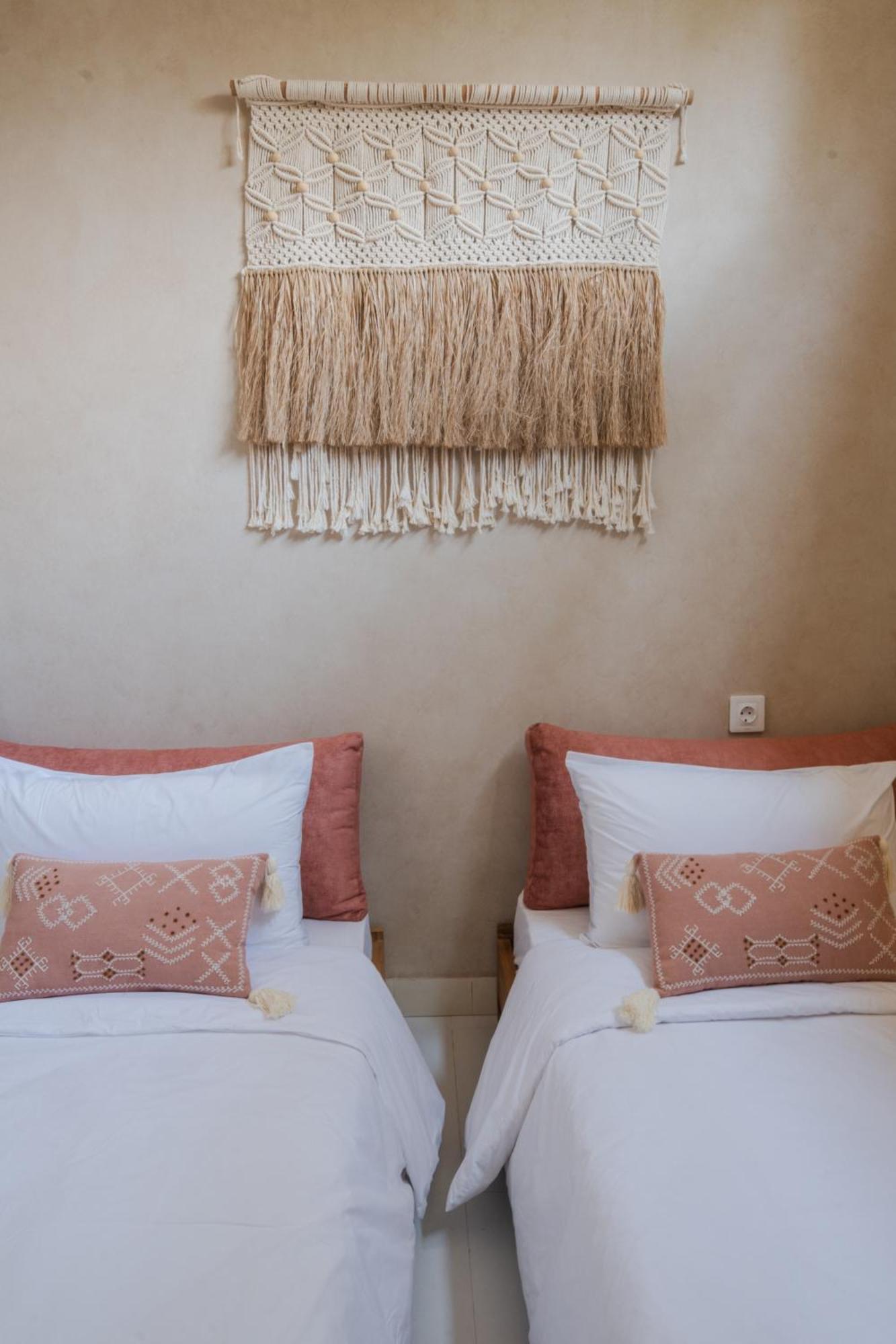 Gili Boho Villas - Aesthetic Private Pool Villas กีลีตราวางัน ภายนอก รูปภาพ