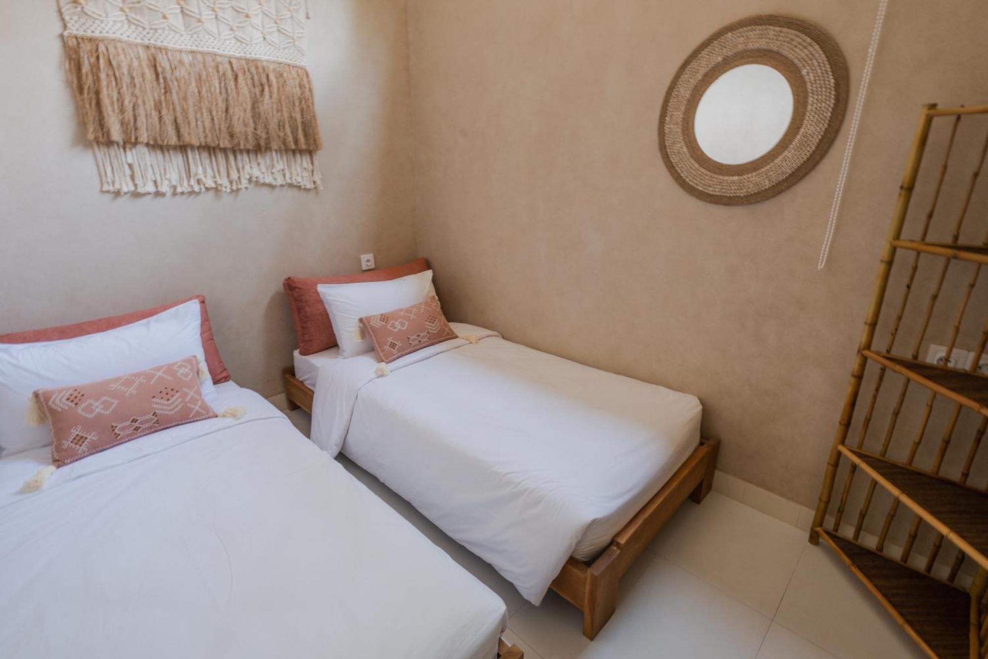 Gili Boho Villas - Aesthetic Private Pool Villas กีลีตราวางัน ภายนอก รูปภาพ